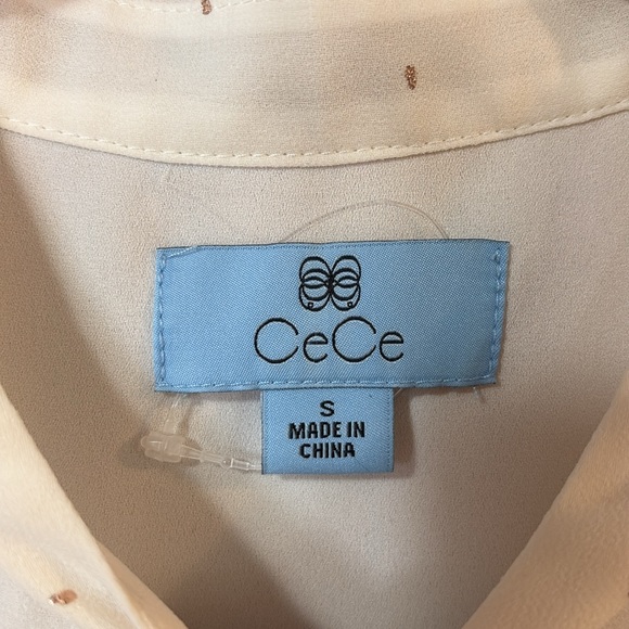 CeCe Cream Button-Up Blouse - Size Small - Picture 2 of 8
